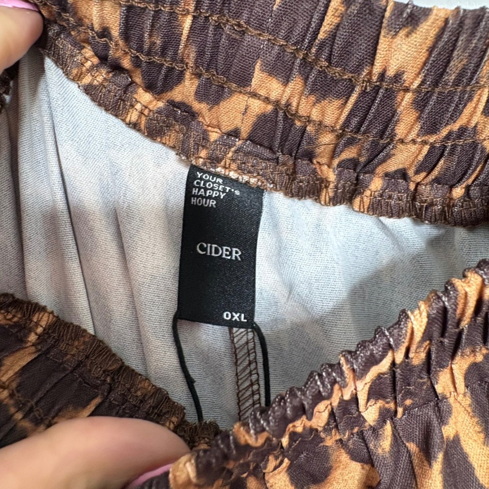 Cider Leopard Print Wide Leg High Waist Pants Brown Black 0XL NWT - Picture 7 of 9